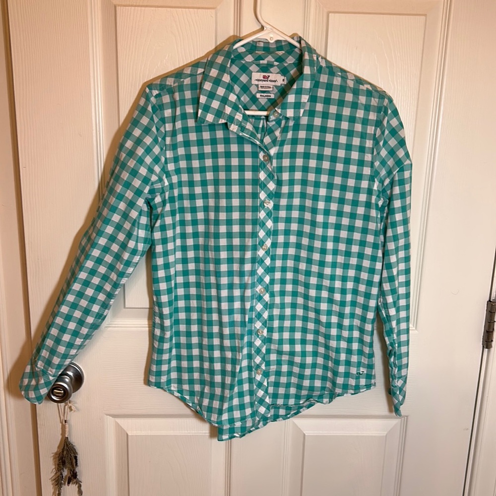 Vineyard Vines Button Down Shirt Classic Fit , Women’s size 8 , Teal Plaid